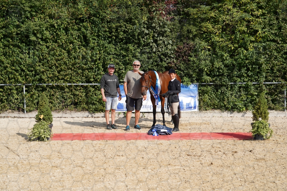 s_A7_01716.jpg